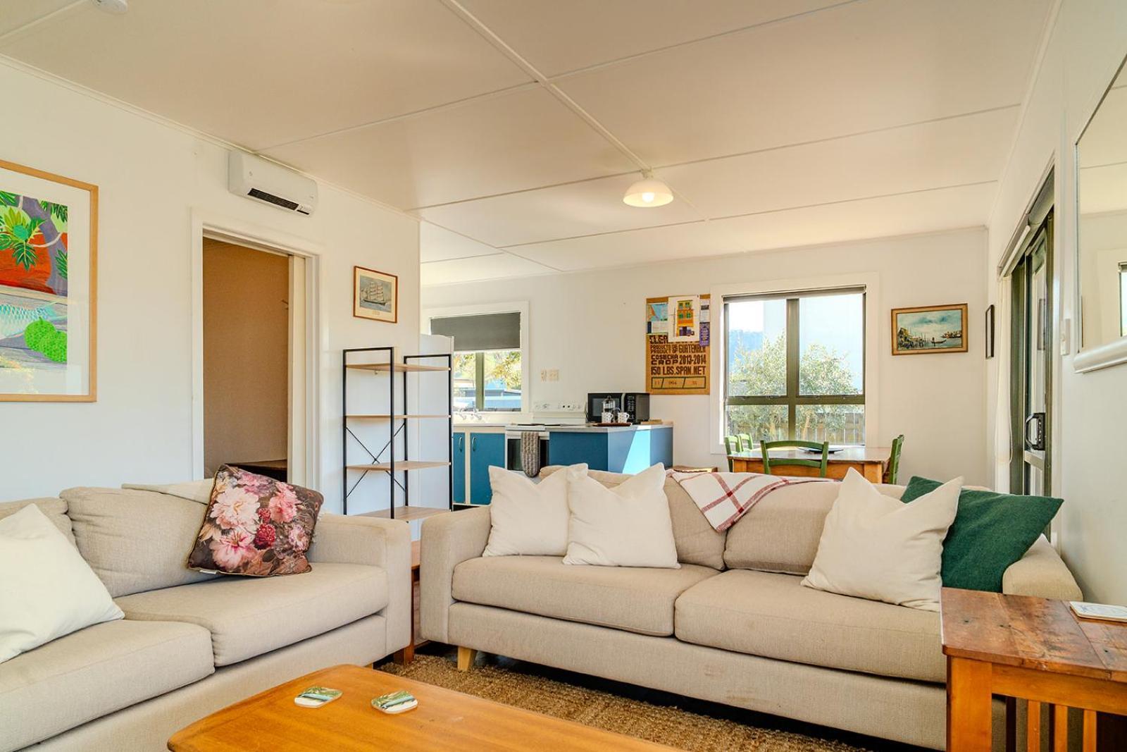 Fun Family Bach, Close To Beach And Shops! Waihi Exterior photo