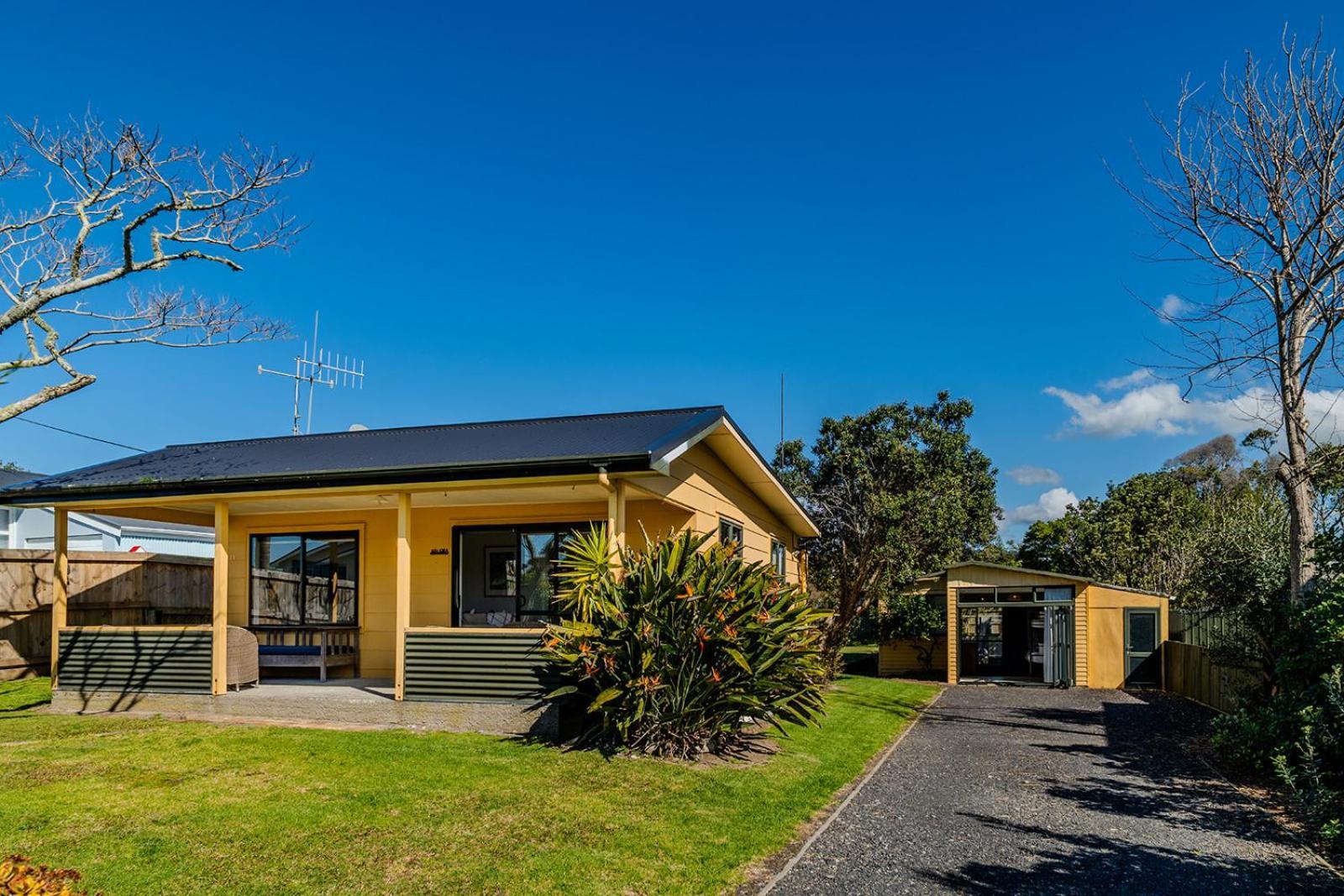 Fun Family Bach, Close To Beach And Shops! Waihi Exterior photo