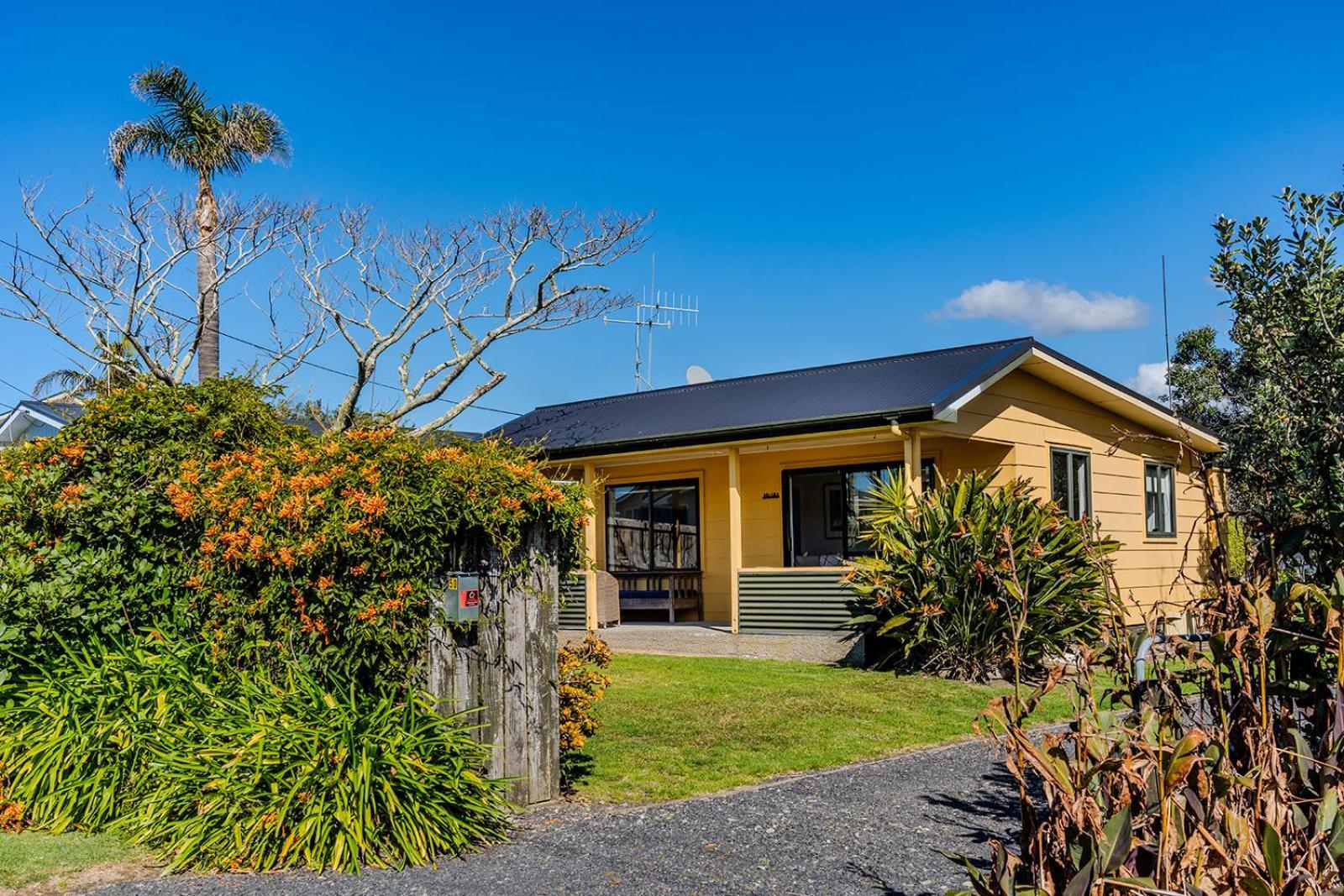 Fun Family Bach, Close To Beach And Shops! Waihi Exterior photo